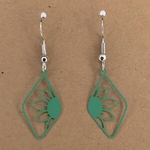 Green Delicate Brass Filigree Dangle Earrings